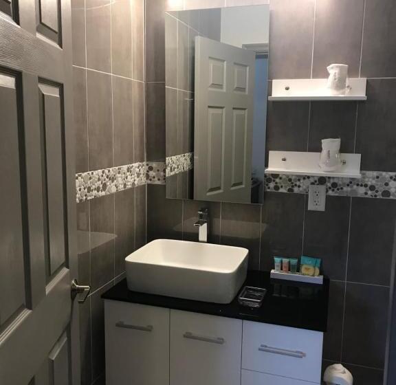 스탠다드 룸 킹사이즈 침대, Elaine S Cape May Boutique