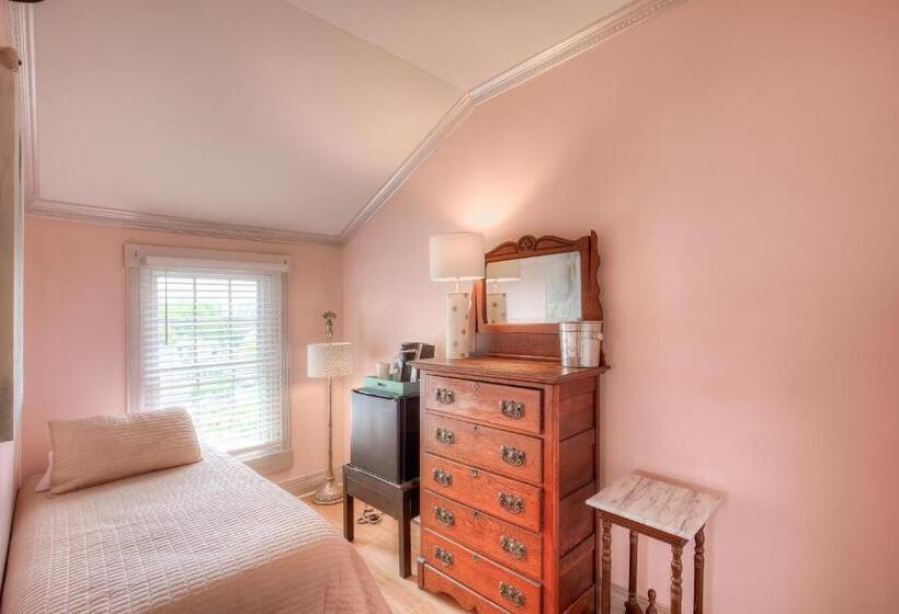 스탠다드 트리플 룸, Elaine S Cape May Boutique