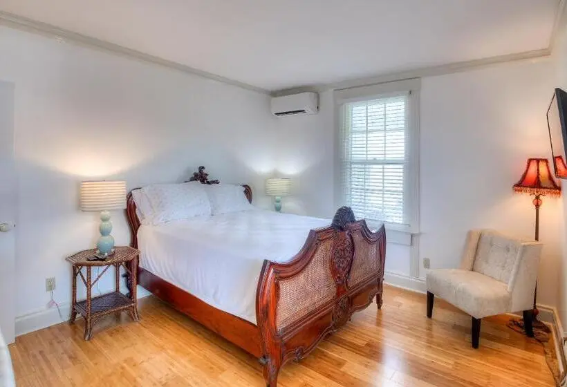 プレミアムルーム, Elaine S Cape May Boutique