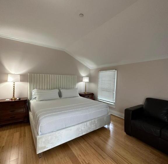 스탠다드 룸 킹사이즈 침대, Elaine S Cape May Boutique