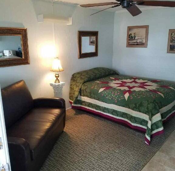 Студия Стандарт, Crosswinds Motel