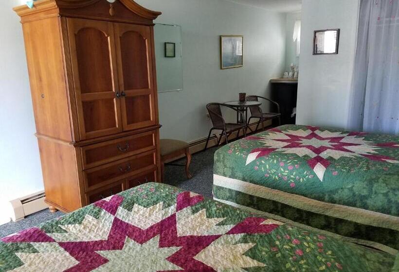 Номер Стандарт, Crosswinds Motel