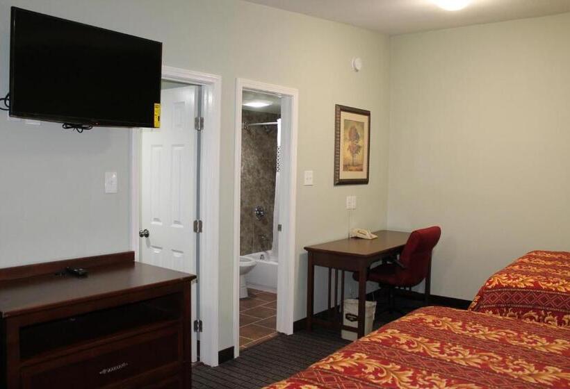 Трехместный Номер Deluxe, American Inn & Suites