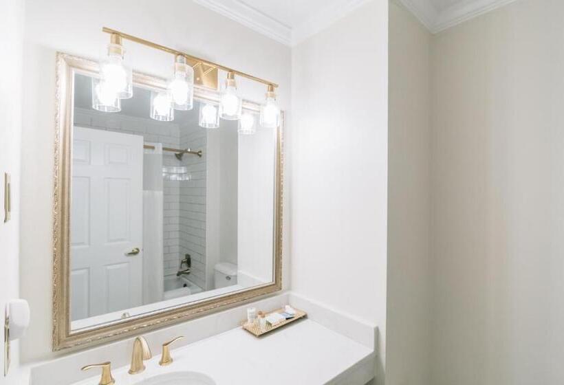 חדר דחוקס עם מיטת קינג, Church Street Inn