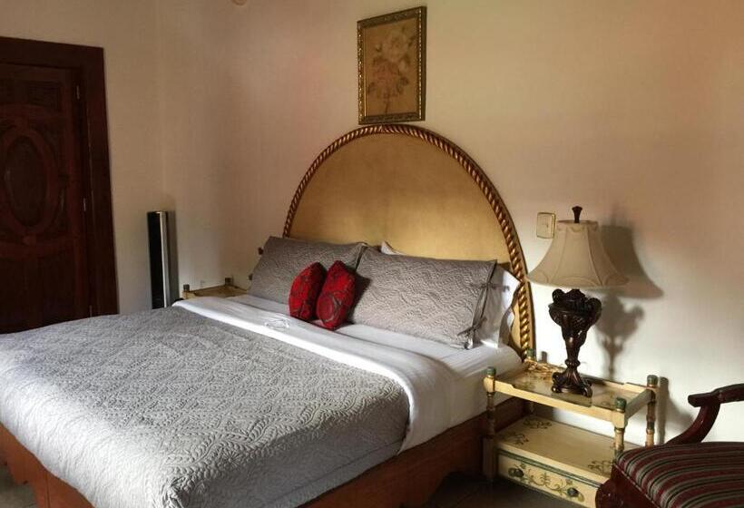 מיטת קינג בסוויטה, Mansion Real