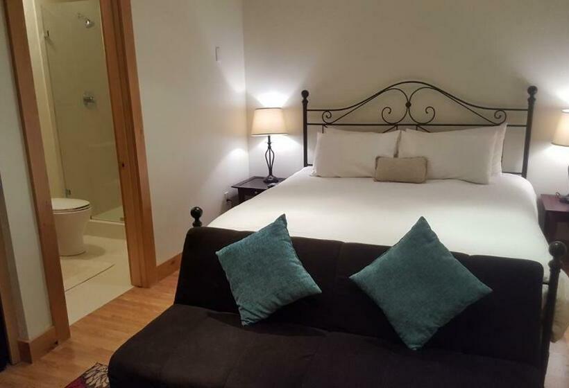 带大床的标准间, Minturn