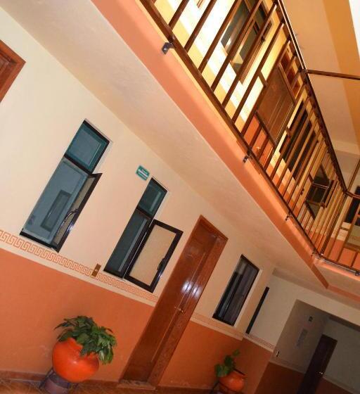 スタンダード４人部屋, Márquez