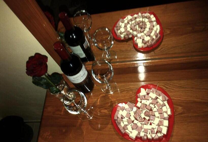 エコノミールーム, Márquez