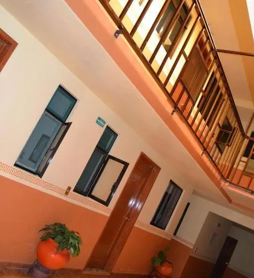 Economy Quadruple Room, Márquez