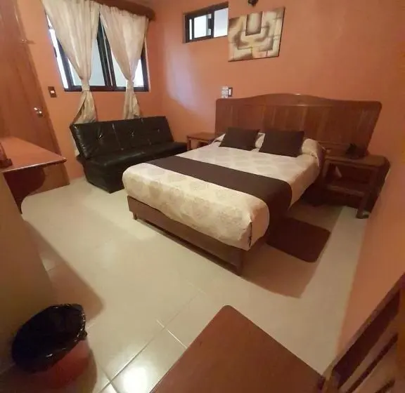 Standard-huone, Márquez
