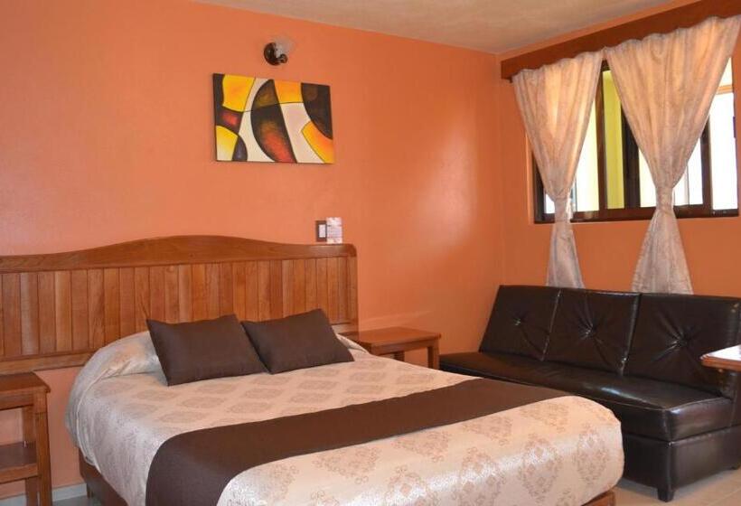 スタンダードルーム, Márquez