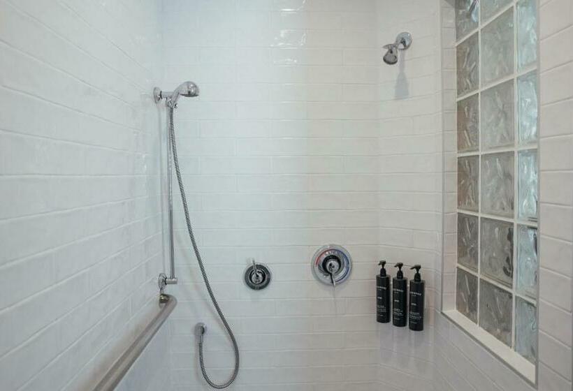 Номер Стандарт, Skaneateles Boutique