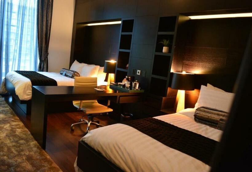 标准间, The One Boutique