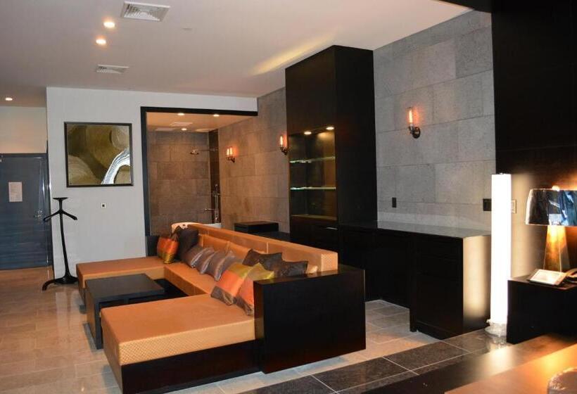 套房, The One Boutique