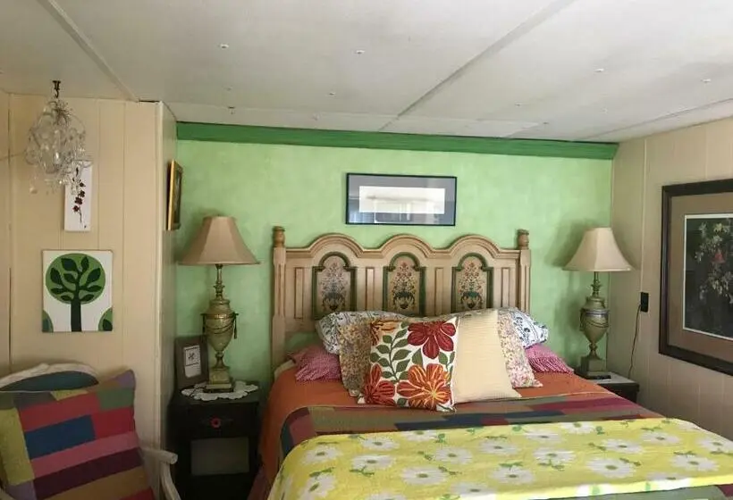 バス共有のスタンダードルーム, Klutina Kate S B&b