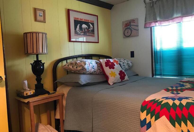 Номер Стандарт Совместная Ванная, Klutina Kate S B&b