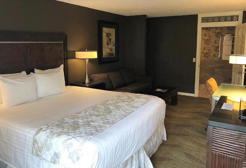 חדר דחוקס עם מיטת קינג, Cascades Inn
