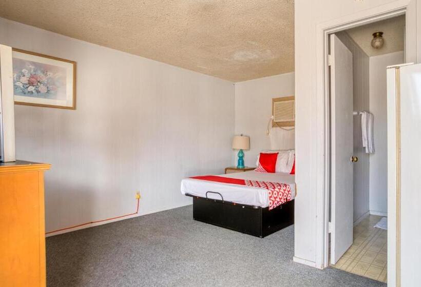 Стандартный Номер Кровать Кинг, Oyo Breckenridge Tx Hubbard Creek Lake