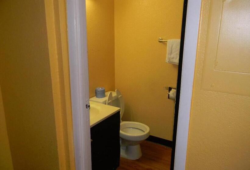 غرفة قياسية سرير كينج, Sleepwell Stockbridge