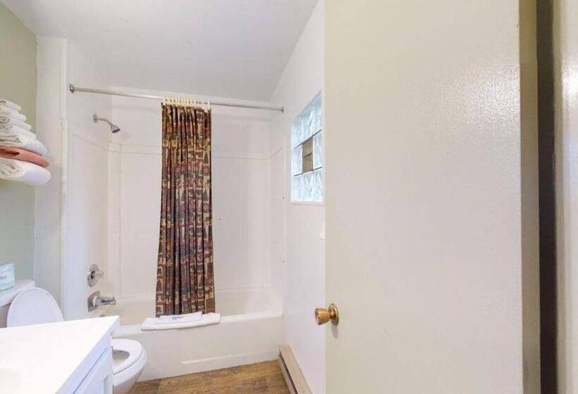 اتاق استاندارد با 2 تخت دوبل, Trail S End Motel Downtown Lewistown