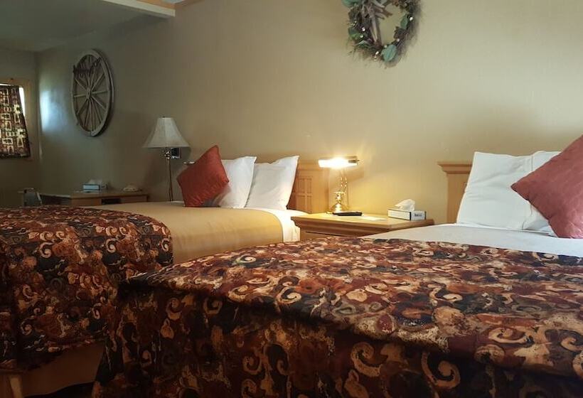 ２ダブルベッドのスタンダードルーム, Trail S End Motel Downtown Lewistown
