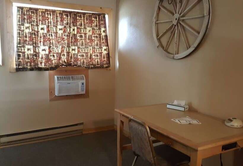 اتاق استاندارد با 2 تخت دوبل, Trail S End Motel Downtown Lewistown