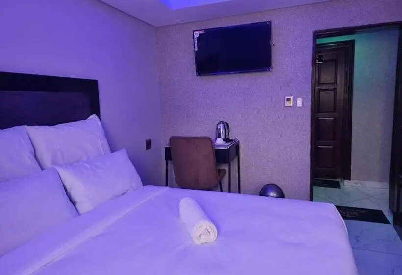 デラックススイート, Duplessis Lodge