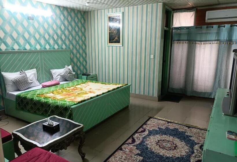 اتاق اکونومی یک تخته, Lepari