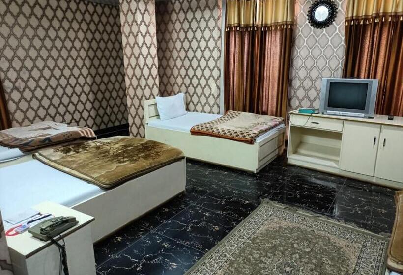 اتاق کلاسیک چهارنفره, Lepari