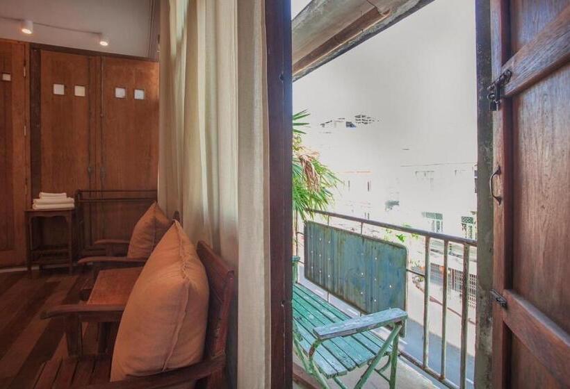 اتاق لوکس با تخت بزرگ, Mana Craft Stay