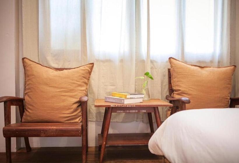 اتاق لوکس با تخت بزرگ, Mana Craft Stay