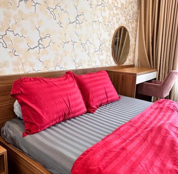 2 Bedroom Apartment with Views, The Rio House Centrosa 3