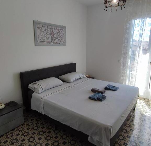 ガーデンビュースタンダードルーム, D Aiano Guest House B&b