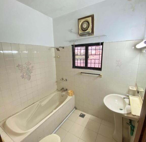 اتاق استاندارد اینتریور, Durrani Executive   Islamabad F10