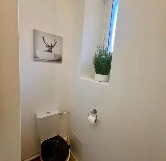 スタンダード４人部屋, Chambres D Hôtes Les Carmélites