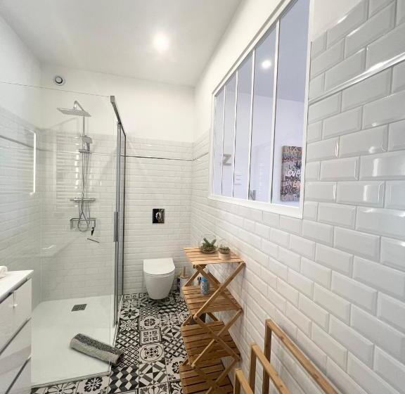 غرفة قياسية مطلّة علي الحديقة, Chambres D Hôtes Les Carmélites