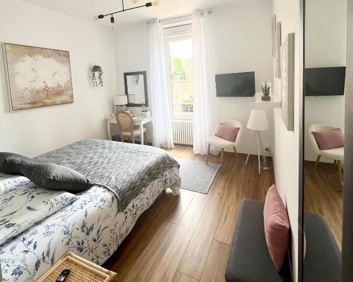 غرفة قياسية مطلّة علي الحديقة, Chambres D Hôtes Les Carmélites