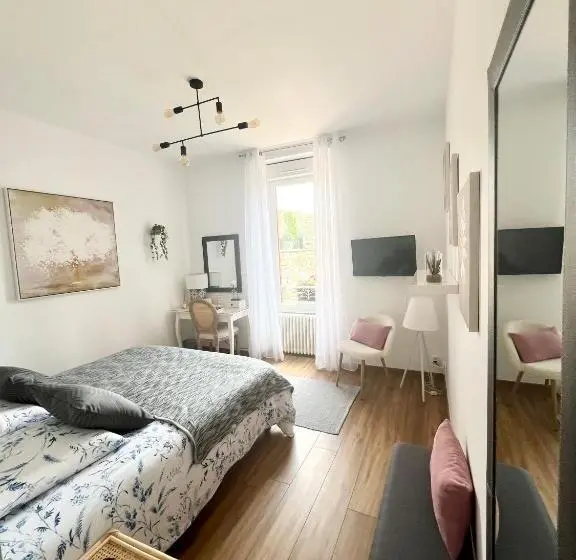ガーデンビュースタンダードルーム, Chambres D Hôtes Les Carmélites