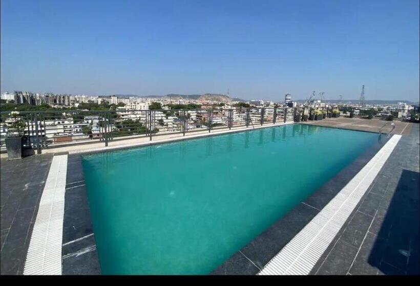 Семейное Студио, Sheesh Mahal   Family Studio Apt W Pool