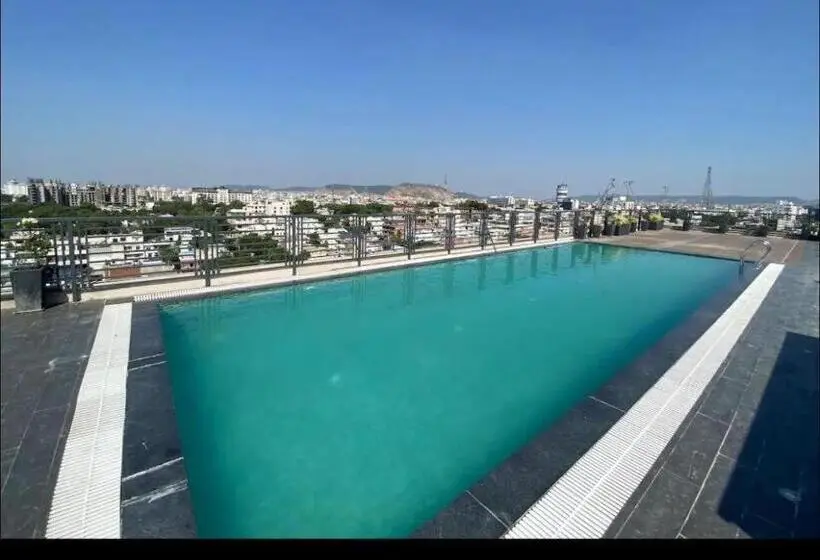 استودیو خانوادگی, Sheesh Mahal   Family Studio Apt W Pool