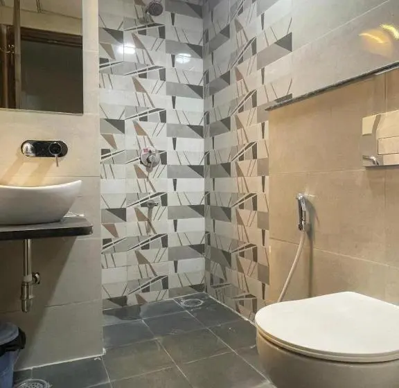 استودیو خانوادگی, Sheesh Mahal   Family Studio Apt W Pool
