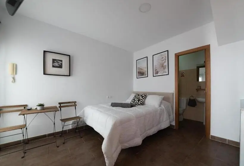 スタンダードスタジオ, Apartamentos La Vista