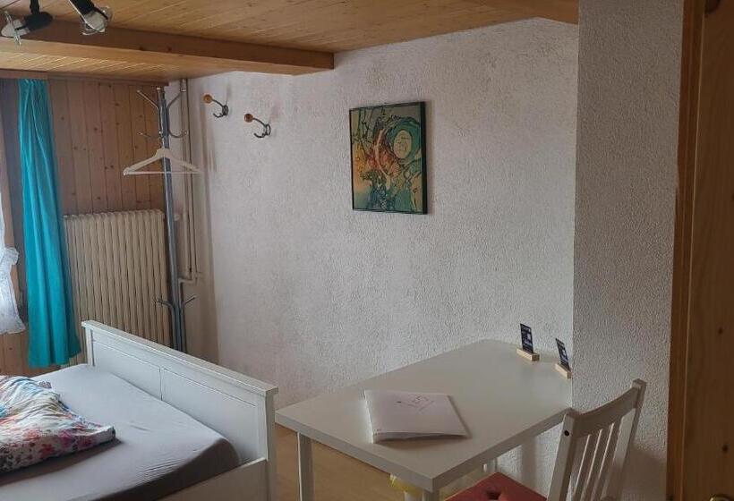 Номер Стандарт, Auszeit