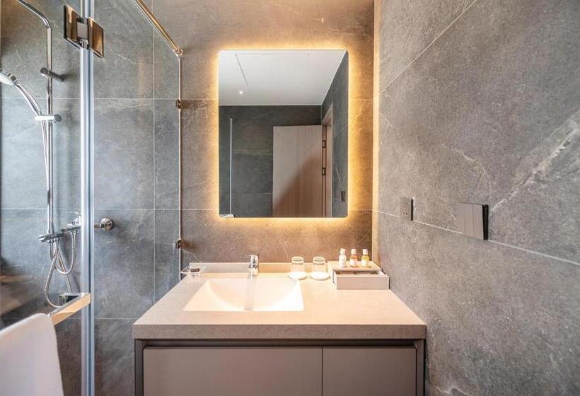 חדר דלוקס לארבעה, Argo Pattaya Resort And Villas