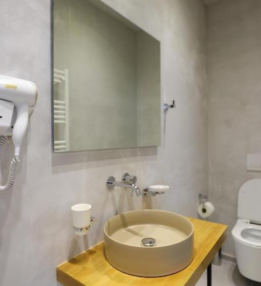 اتاق استاندارد, Hm Boutique