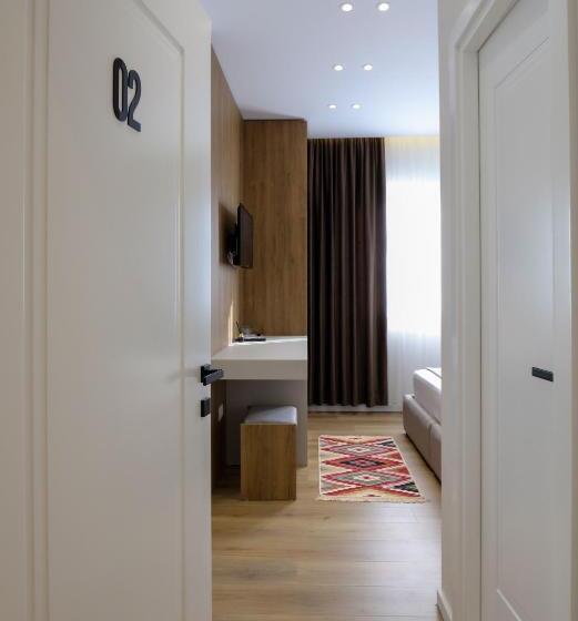اتاق استاندارد, Hm Boutique