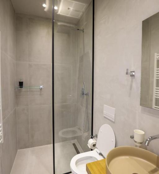 اتاق استاندارد, Hm Boutique