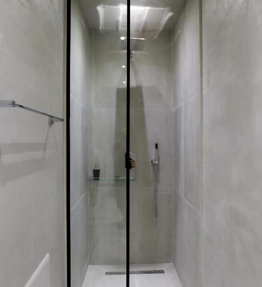 اتاق استاندارد, Hm Boutique