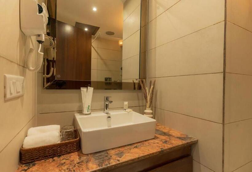 غرفة ديلوكس سرير كينج, The Belvedere Kasauli