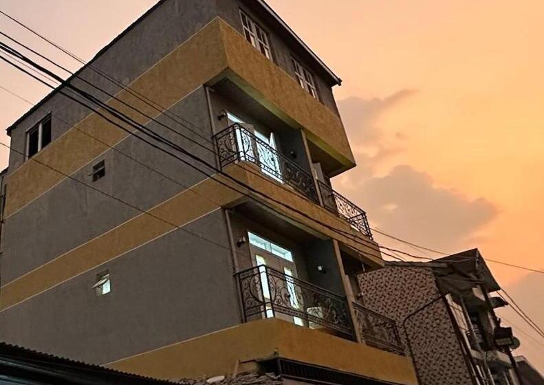 Suite, Les François Suites